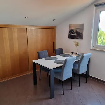 Tirza Apartmán